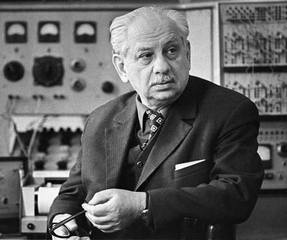 Воспоминания о гелии-II (журнальный вариант) - Элевтер Андроникашвили - Слушаем Лучшие Аудиокниги в Онлайн Библиотеке Бесплатно